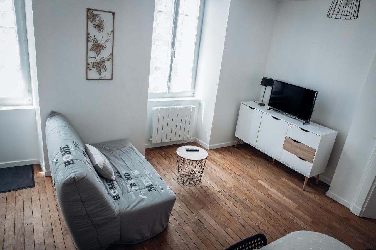 Spacieux Neuf Et Lumineux Hyper Centre Ernée Exterior foto